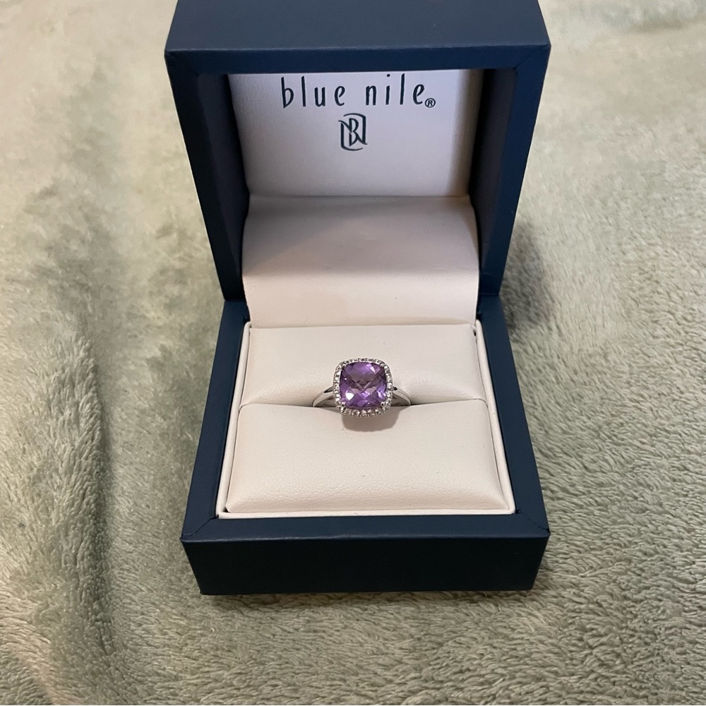 Steeling Silver Amethyst Ring